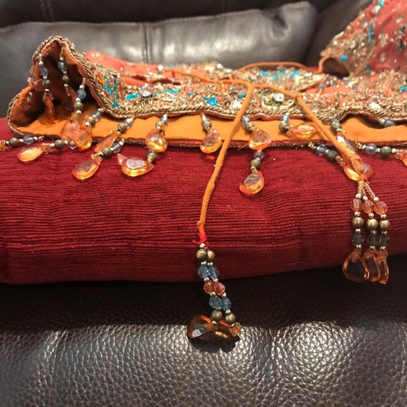 Gorgeous Stitched Lehenga Choli Dupatta Set Size M - Picture 5 of 6